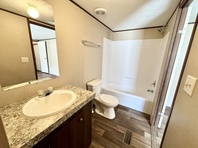 Building Photo - 100 Blissful Ct