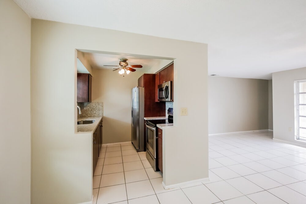 Building Photo - 6885 NW 27th Ct