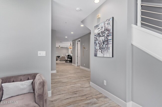 Building Photo - 7550 E Osborn Rd