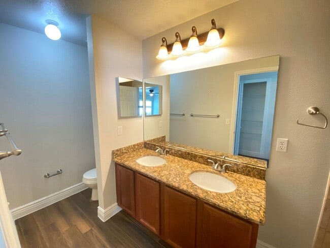 Building Photo - 15353 Perdido Dr
