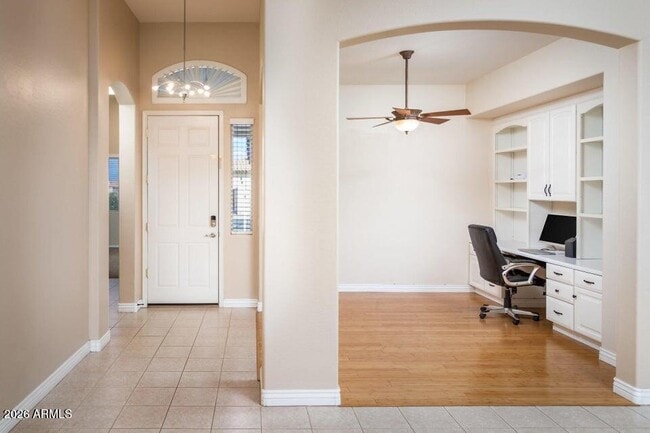 Building Photo - 1004 S Parkcrest St