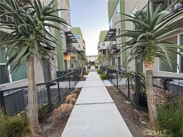 Building Photo - 17612 Garden House Ln