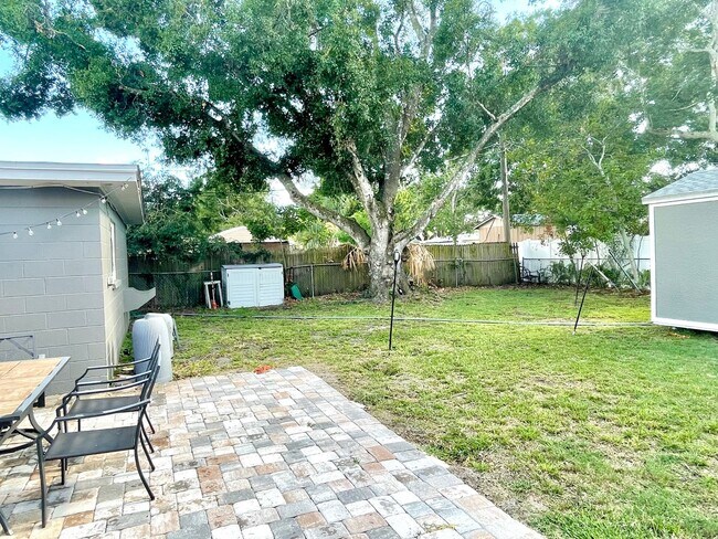Building Photo - Newly Remodeled 3 Bedroom 2 Bathroom House...
