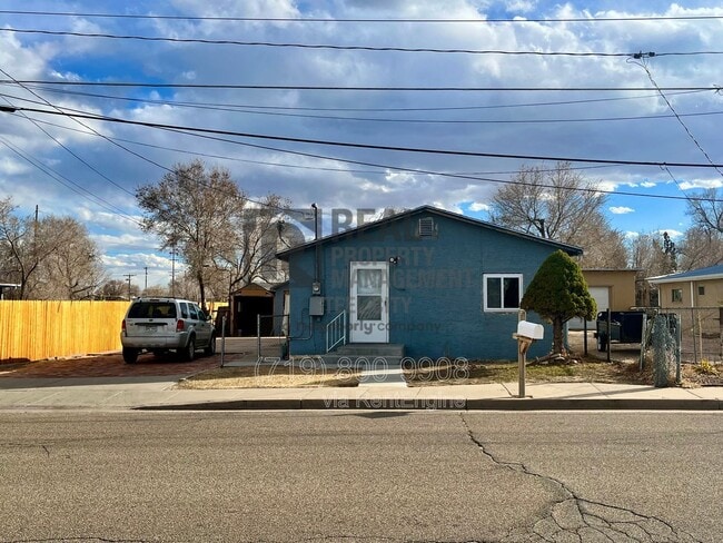 Building Photo - 2802 Lakeview Ave