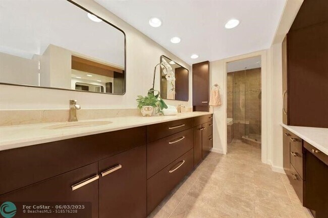 Building Photo - 22913 Ironwedge Dr