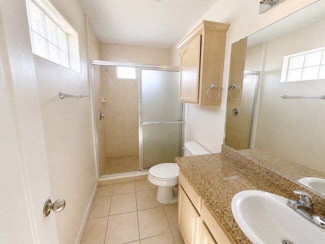 Building Photo - 604 Horizon Peak