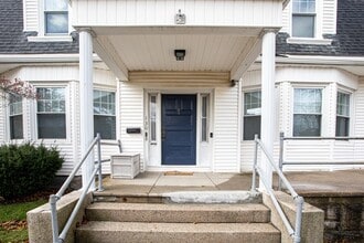 Building Photo - 130 Underwood St