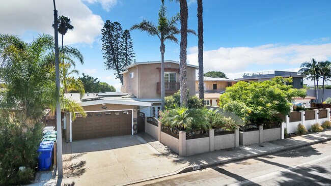 Building Photo - 2844 Burgener Blvd