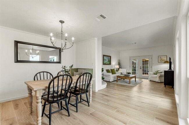 Building Photo - 1815 Saxony Ln