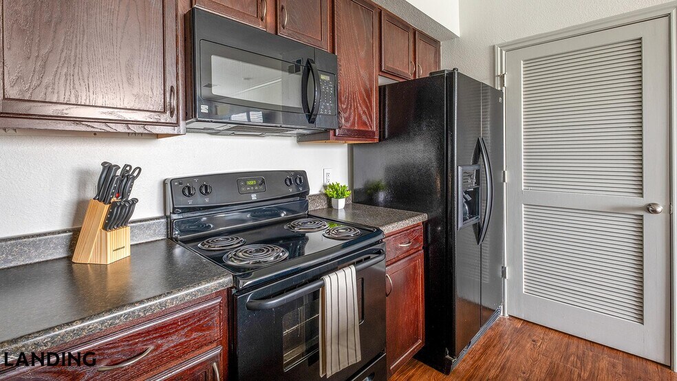 Building Photo - 15330 Liberty River Dr