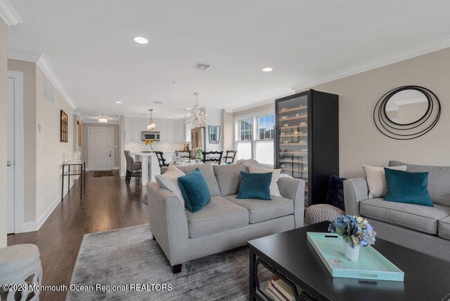 Building Photo - 308 Morris Ave