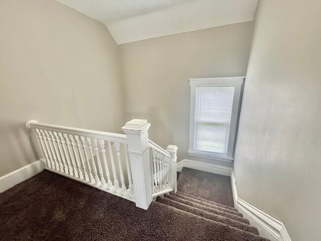 Building Photo - 812 Woodward Ave