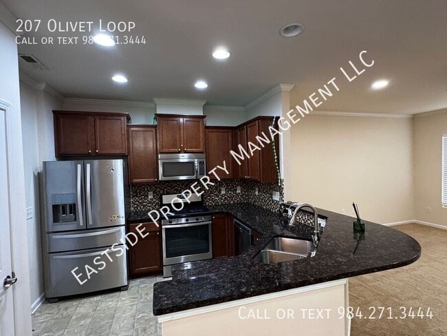 Building Photo - 207 Olivet Loop