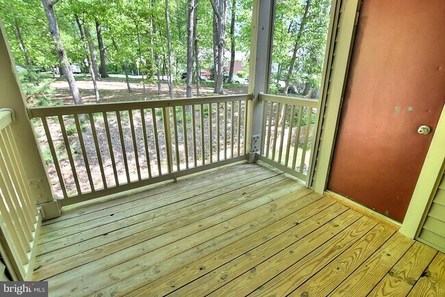 Building Photo - 1702 Ascot Way