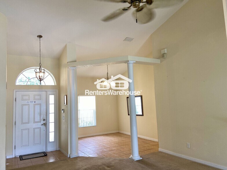 Building Photo - 313 Burford Cir