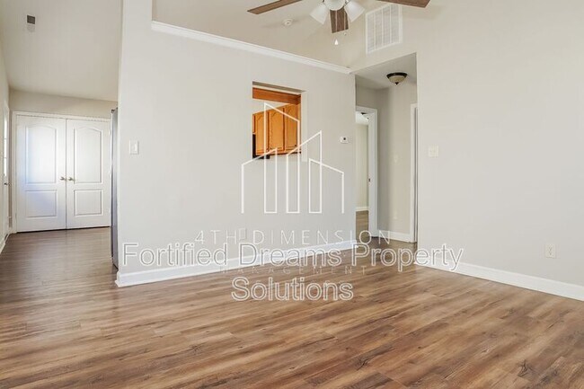 Building Photo - 4917 Trent Hill Dr