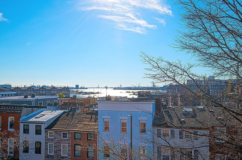 Building Photo - 2016 Fleet St