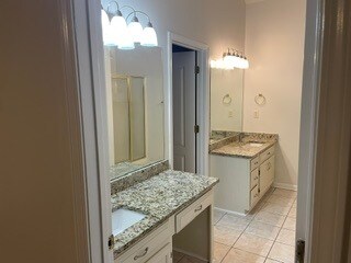 Master bathroom - 12222 Crestwood Ct