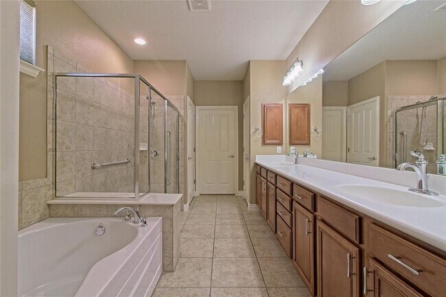 Building Photo - 411 Capote Peak Dr