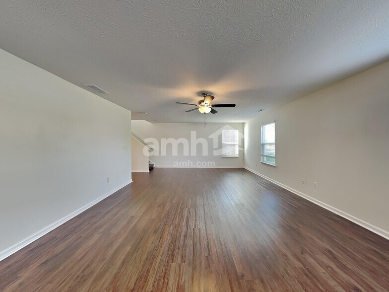 Building Photo - 222 Rambling Rd