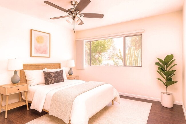 Building Photo - Charming 1Bed 1Bath in the Heart of Silver...