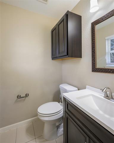 Building Photo - 1240 Carla St