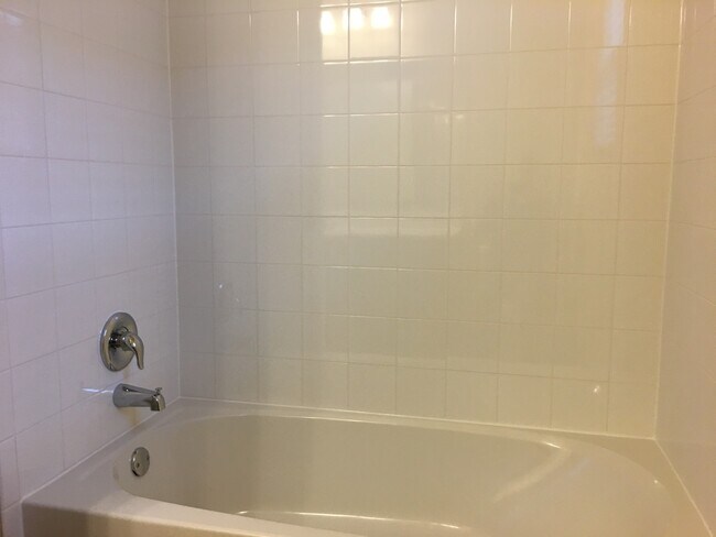 Building Photo - BEAUTIFUL 3/2 WITH OFFICE IN LEANDER'S HAZELWOOD