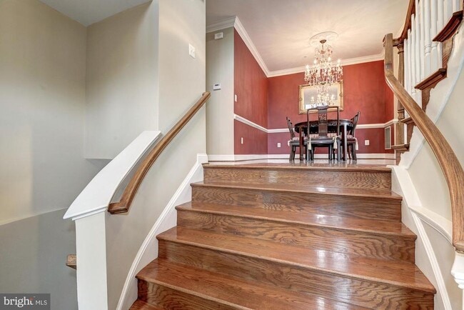 Building Photo - 1657 Colonial Hills Dr