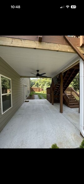 Building Photo - 165 Paxton Ln