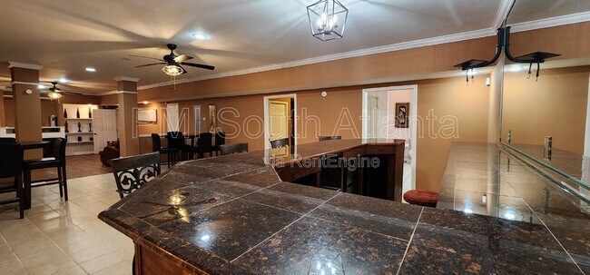 Building Photo - 4284 Cedar Lake Cove