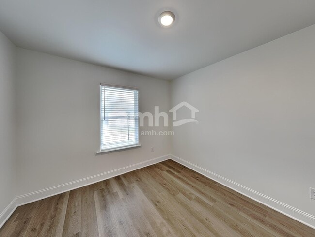 Building Photo - 1668 Aquamarine Dr