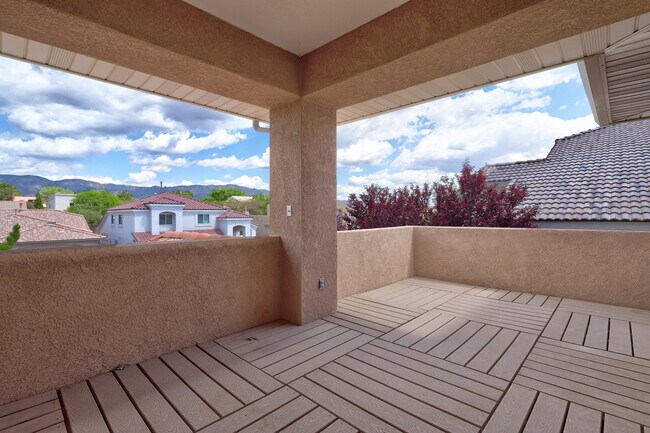 Building Photo - 8415 Disney Pl NE