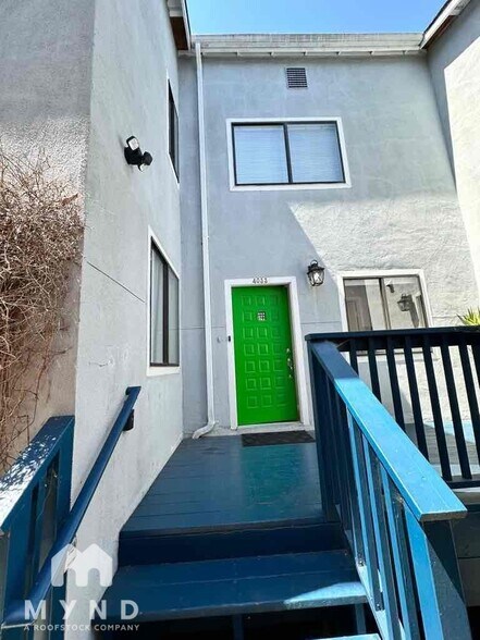 Primary Photo - 4033 Lincoln Ave