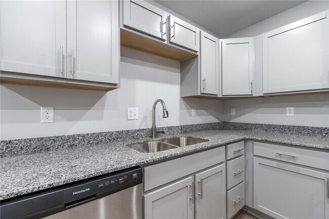 Building Photo - 6300 NW Kathleen St