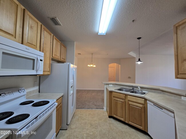 Building Photo - 785 Oakleaf Plantation Pkwy