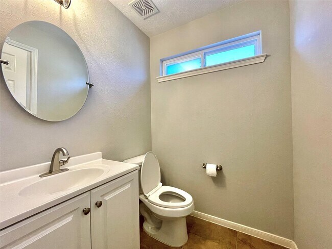 Building Photo - 26127 Ashland Hollow Ln