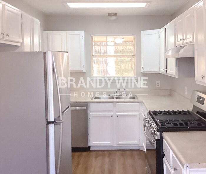 Building Photo - 1964 Corners Cir