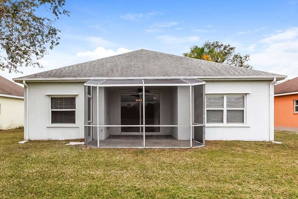 Building Photo - 944 Springwood Cir
