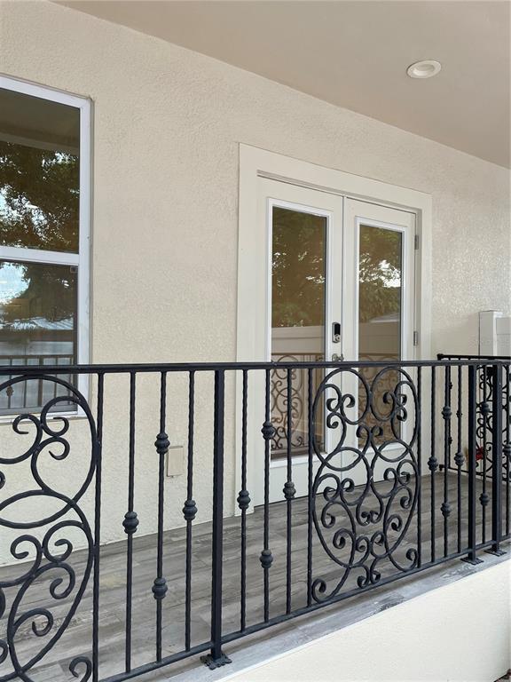 Building Photo - 3110 W San Carlos St