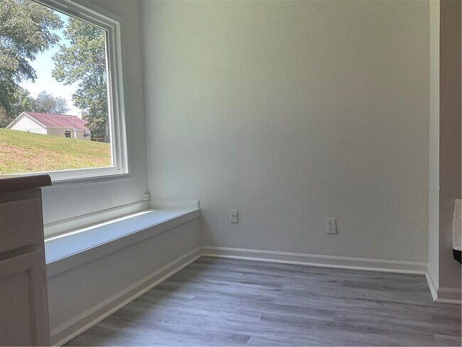 Building Photo - 225 Magnolia Tree Ct