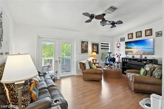 Building Photo - 936 Panther Creek Ln