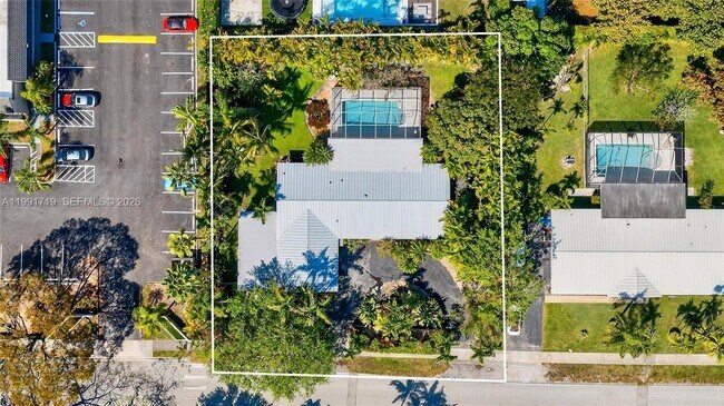 Building Photo - 10142 SW 79th Ave