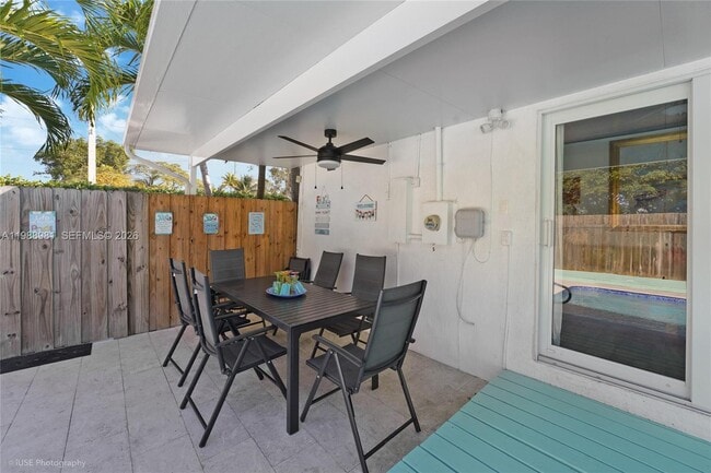 Building Photo - 212 SW 1st Ave