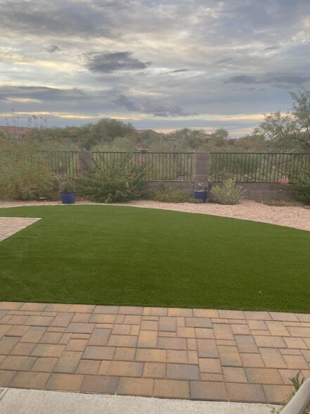 Building Photo - 4066 W Rocky Spring Dr