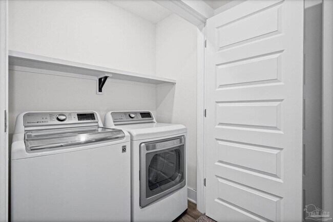 Building Photo - 1419 Iroquois Ct