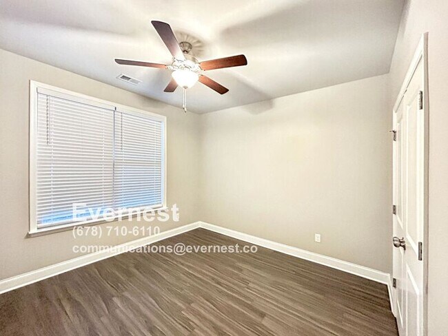 Building Photo - 355 Caledonia Ct