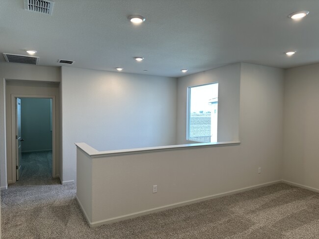 Building Photo - 7042 Mauna Loa Wy