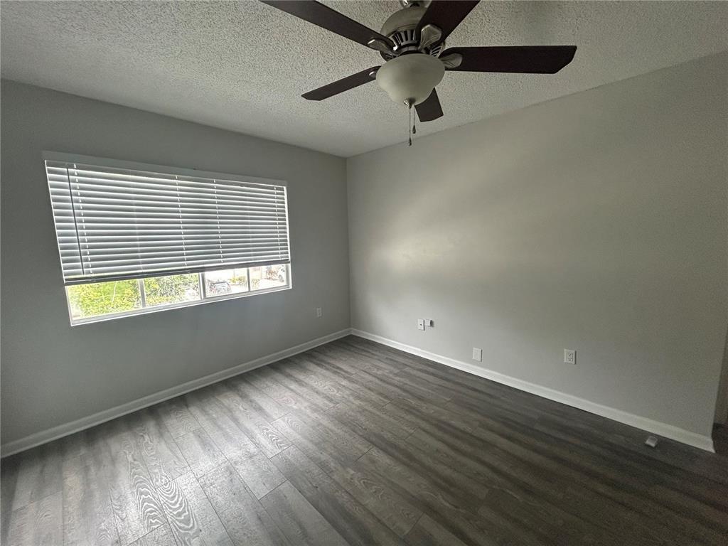 Building Photo - 4752 NW 59th Mnr