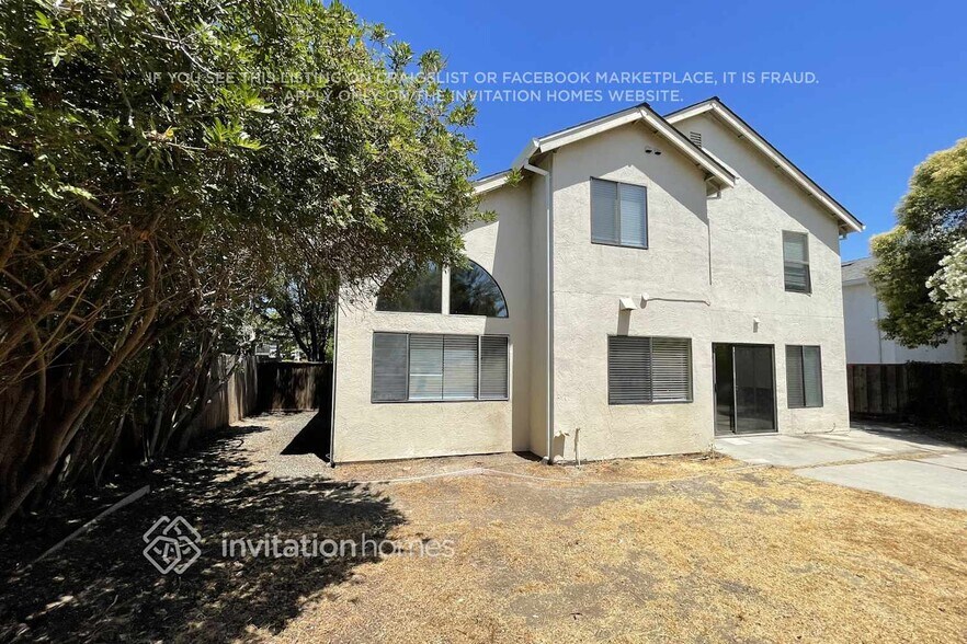 Building Photo - 4616 Country Hls Dr