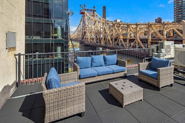 Building Photo - 408 E 59th St